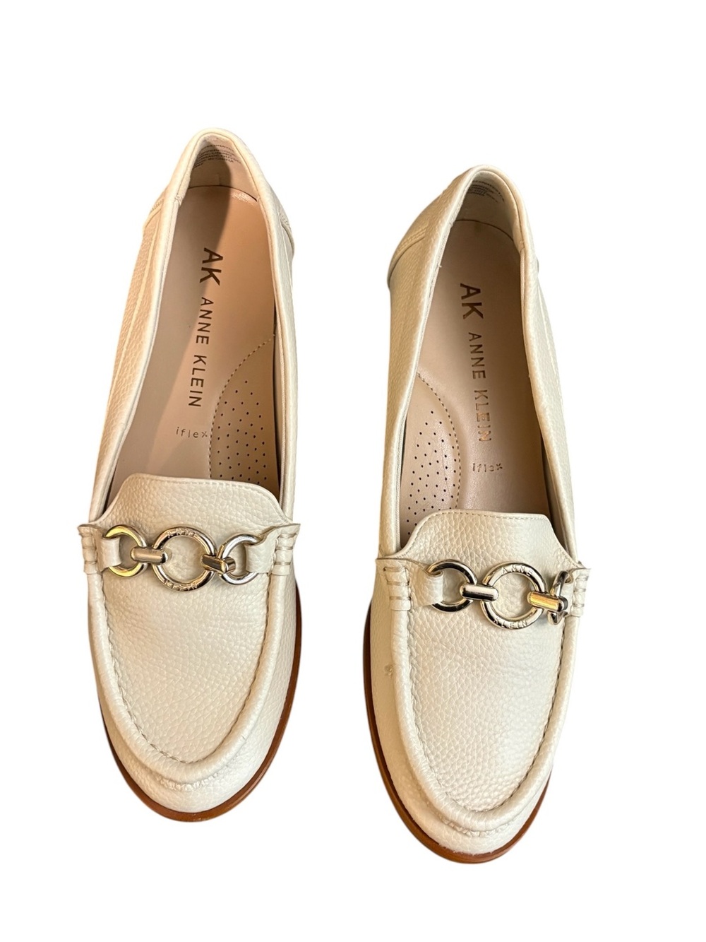 Anne Klein Women's Cream Leather Chain-Trim Loafers, iflex, SZ 10